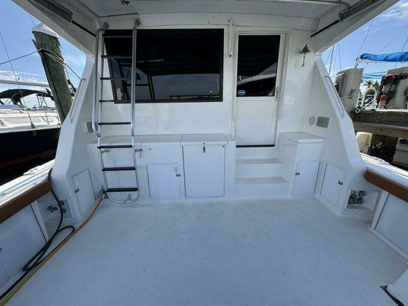 1995 Viking 58 Convertible