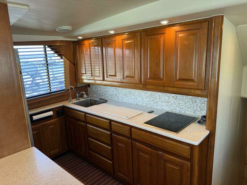 1995 Viking 58 Convertible