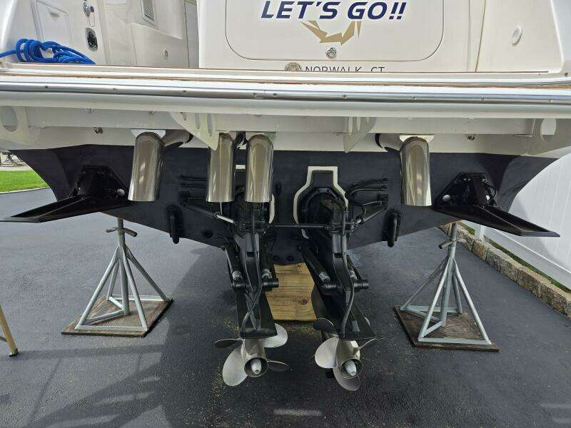 2007 Fountain 38 Express Cruiser