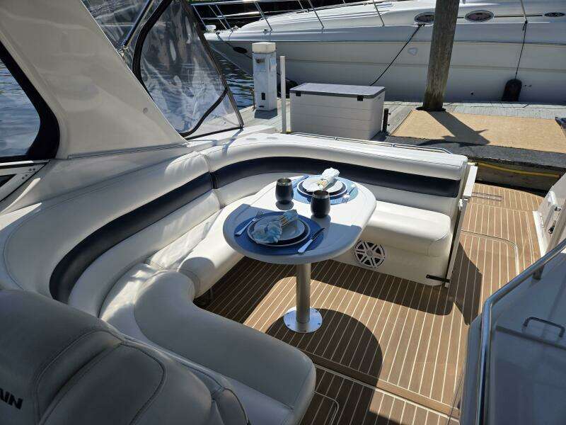 2007 Fountain 38 Express Cruiser