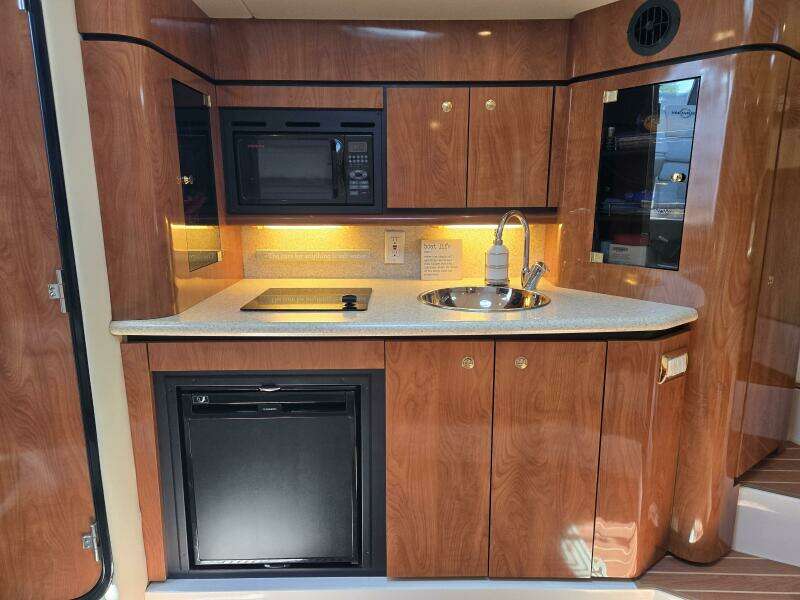 2007 Fountain 38 Express Cruiser