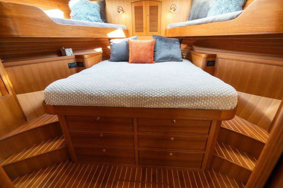 Marlow 72 GRIFFIN - VIP Guest Stateroom
