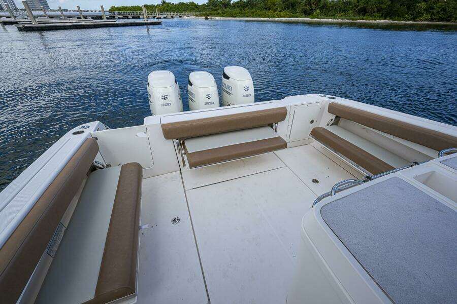 2013 Wellcraft 340 Coastal