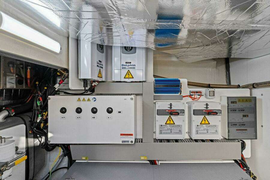 2022 Prestige 520 Flybridge