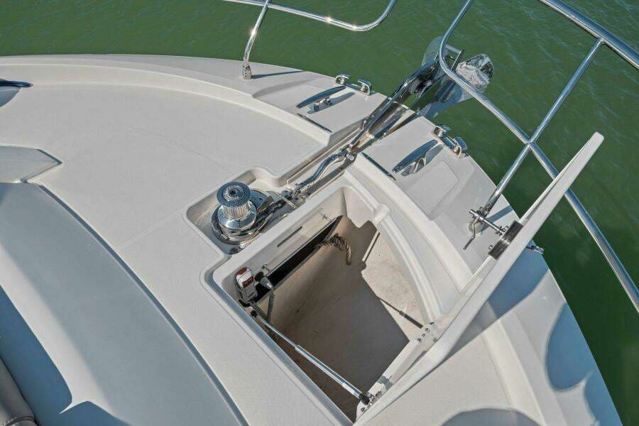 2022 Prestige 520 Flybridge