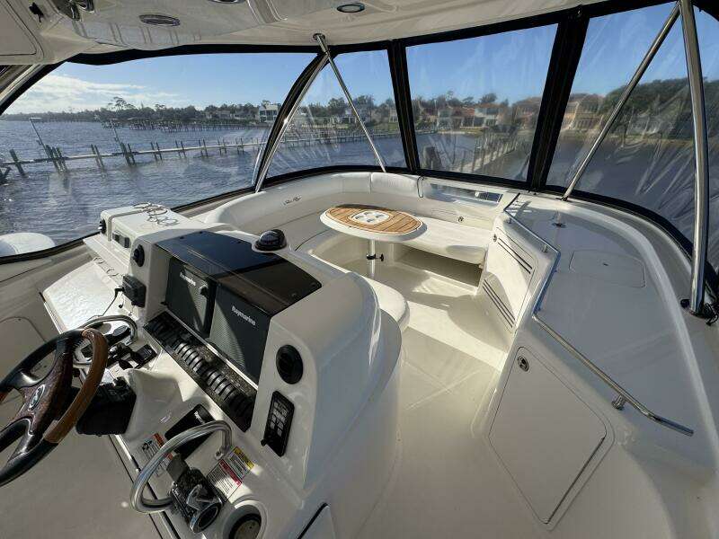 2007 Sea Ray 58 Sedan Bridge