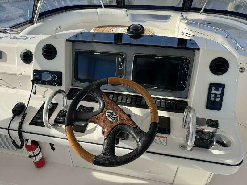 2007 Sea Ray 58 Sedan Bridge