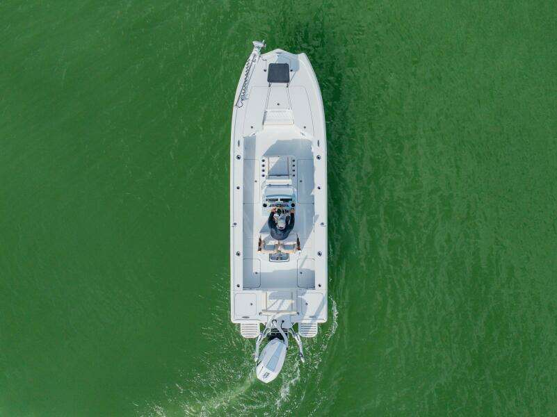 2026 Broadwater Boatworks 25 Bay Cat