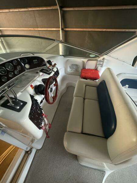 2003 Chris-Craft 328 Express Cruiser