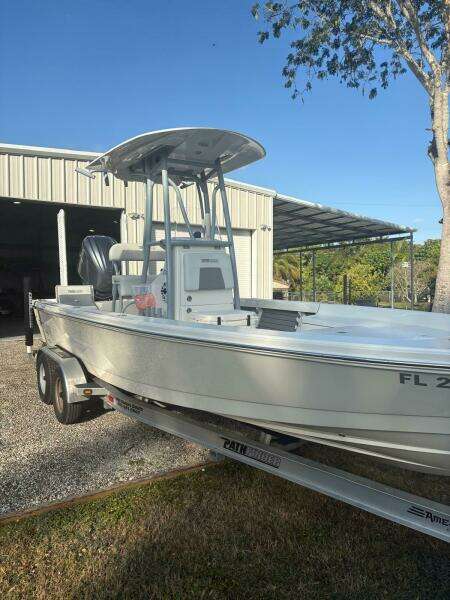 2022 Pathfinder 2400 TRS