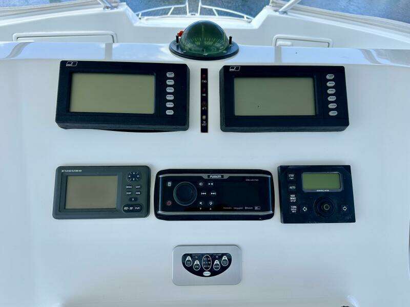 Ocean Yachts 50 GOLD COAST - Fly Bridge Helm