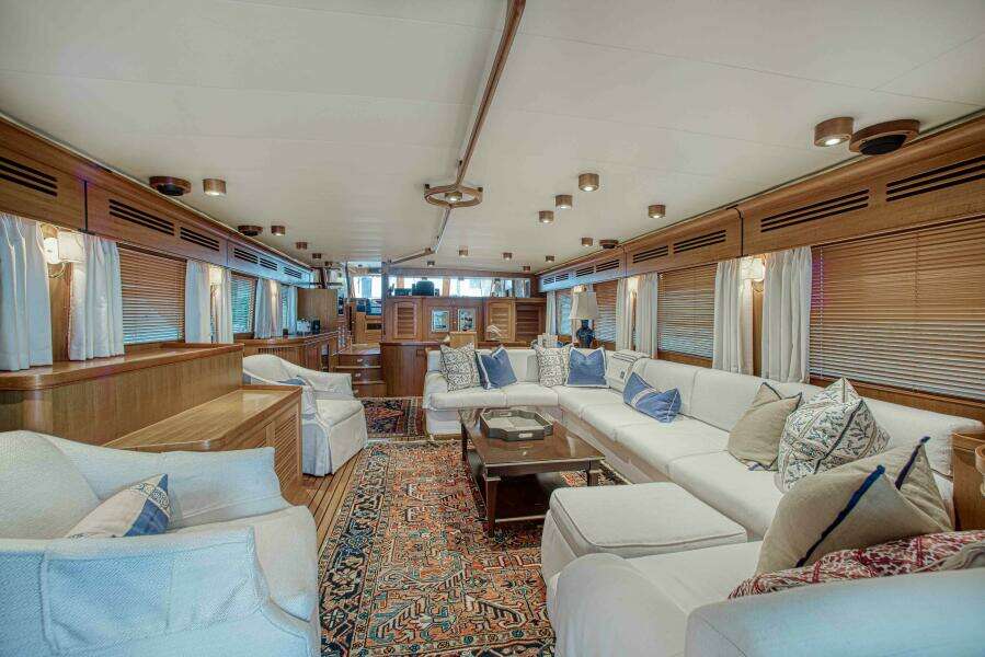 Salon Facing Forward