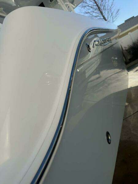 2021 Aquasport 2500 Center Console