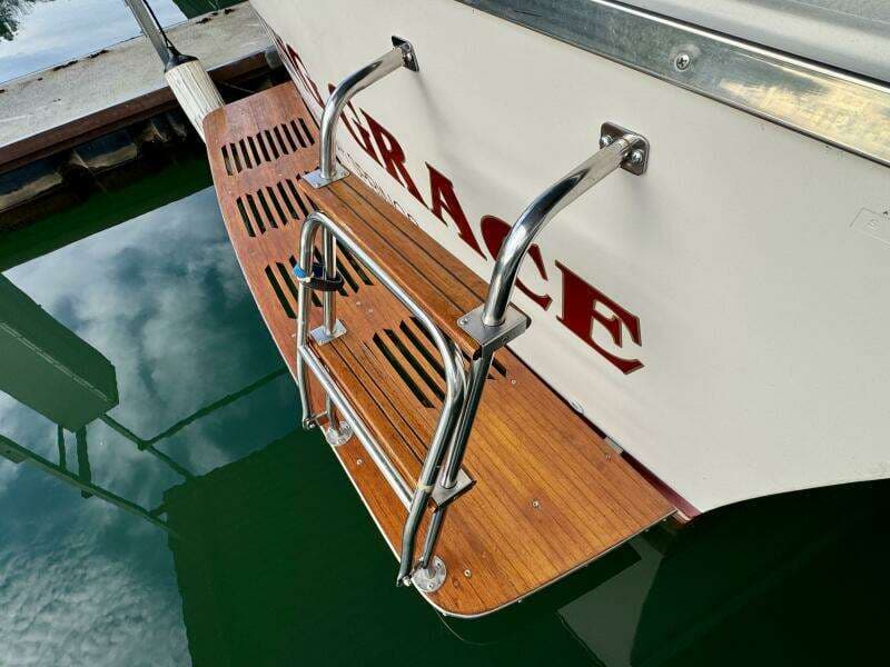 1979 Silverton 34 Convertible