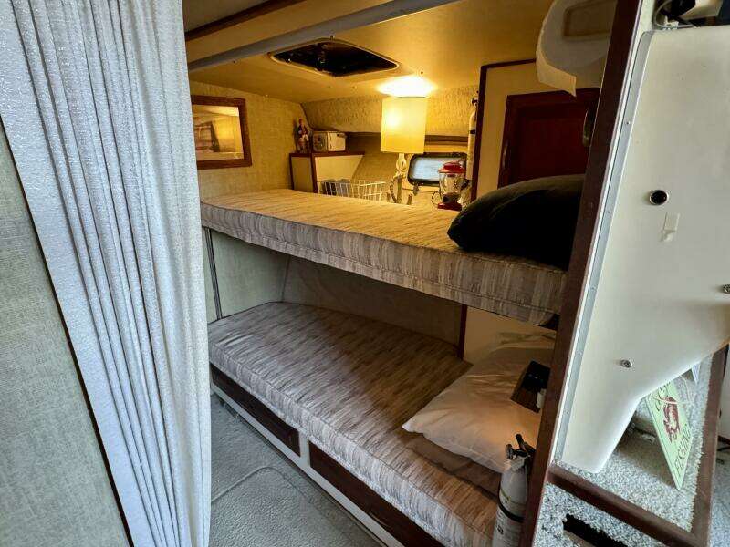 1979 Silverton 34 Convertible