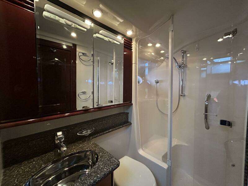 2008 Sea Ray 52 Sedan Bridge