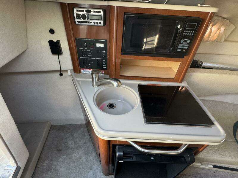 2008 Sea Ray 240 Sundancer