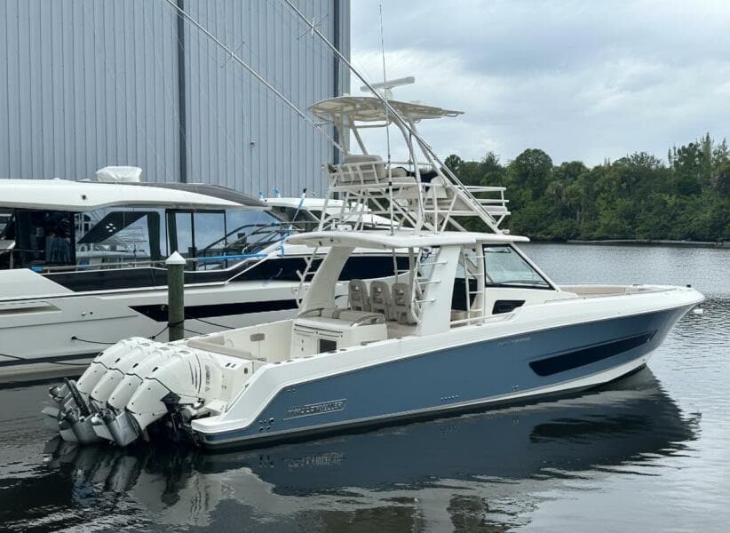 2020 Boston Whaler 420 Outrage