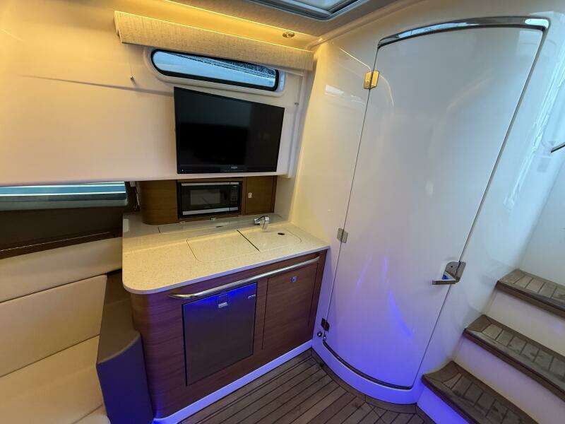 2020 Boston Whaler 420 Outrage