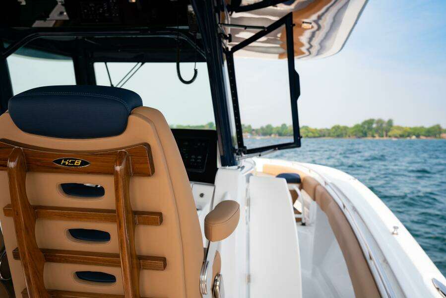 2023 HCB 42 Lujo