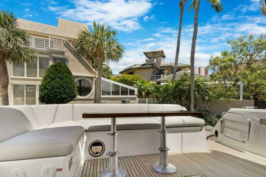 Aft Deck Seating