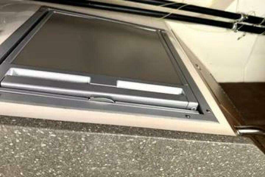 2014 Boston Whaler 285 Conquest