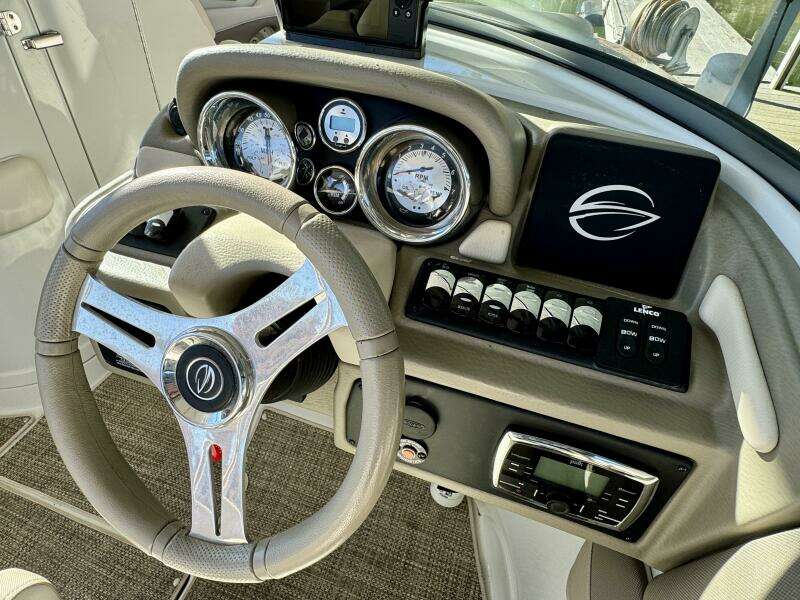 2016 Crownline Eclipse E4