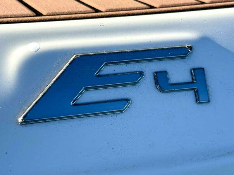 2016 Crownline Eclipse E4