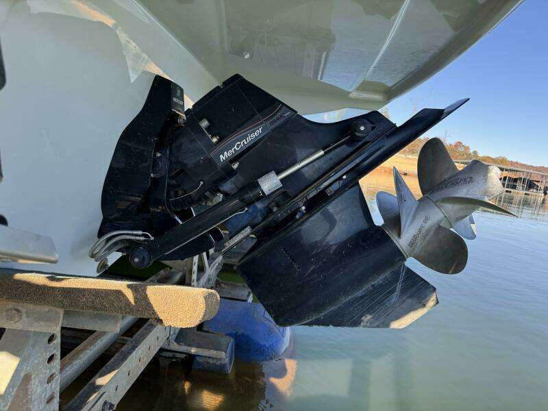 2016 Crownline Eclipse E4