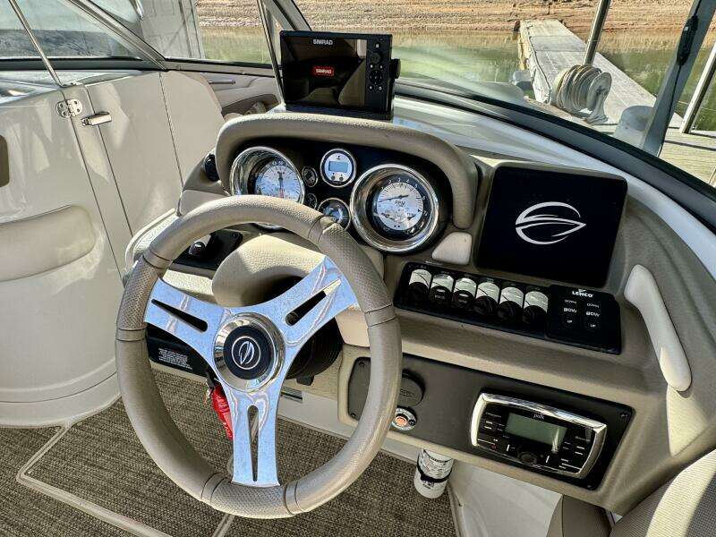 2016 Crownline Eclipse E4