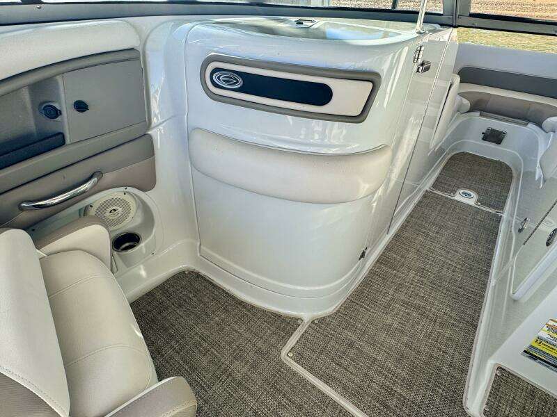 2016 Crownline Eclipse E4