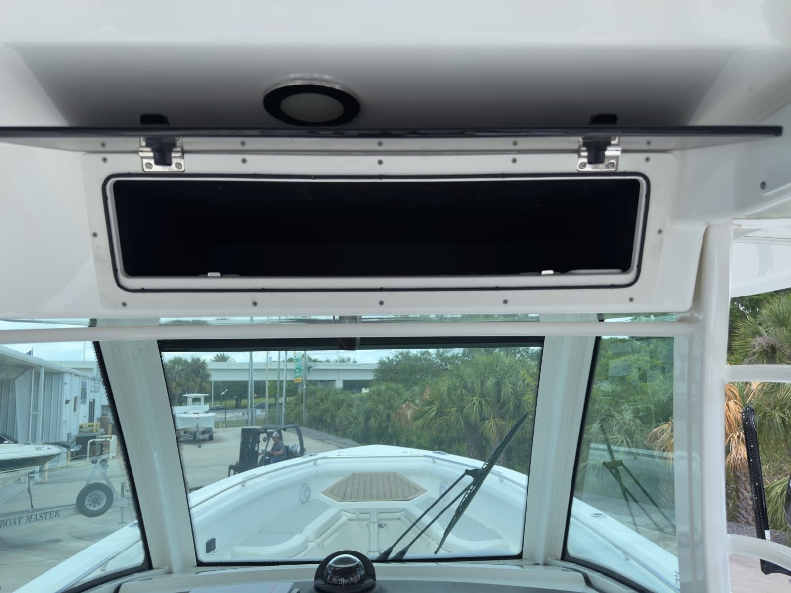 2016 Boston Whaler 350 Outrage