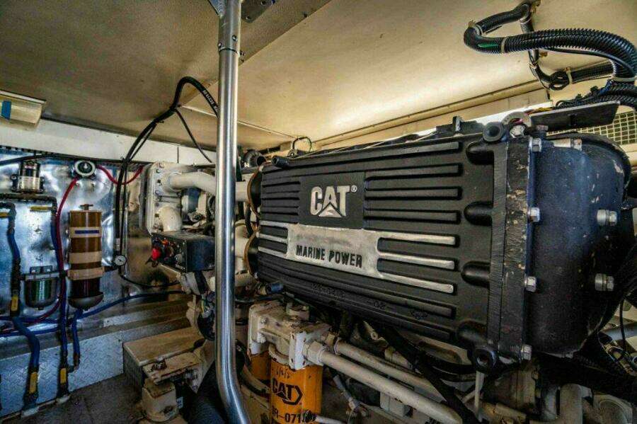 Ocean Yachts 56 TUNAR - Engine Room 