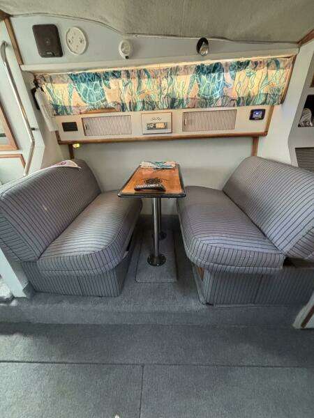 1989 Sea Ray 340 Sundancer