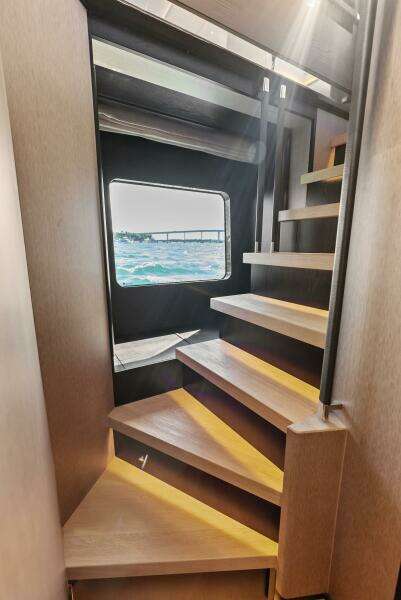 2025 Absolute 75 Navetta