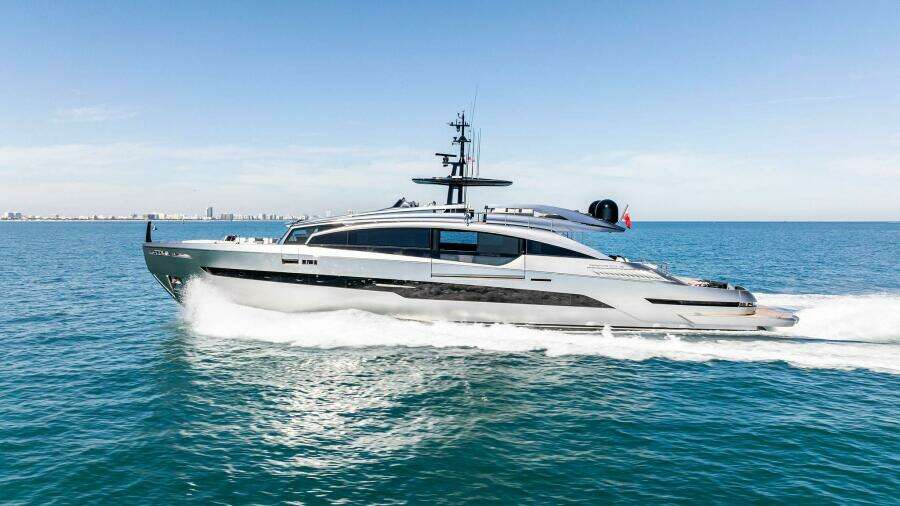 2023 Pershing GTX Motoryacht