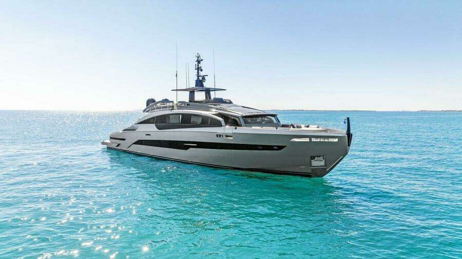 2023 Pershing GTX Motoryacht