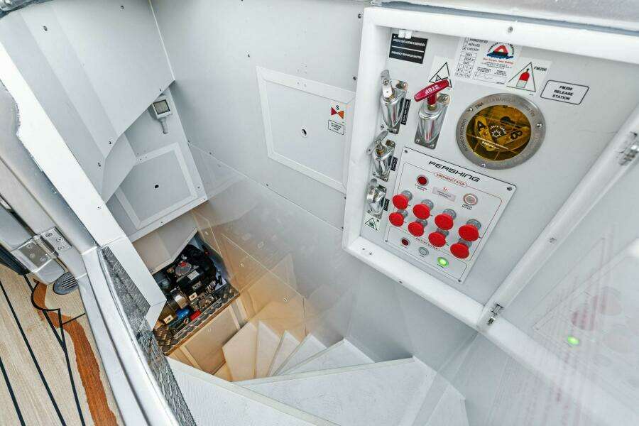 2023 Pershing GTX Motoryacht