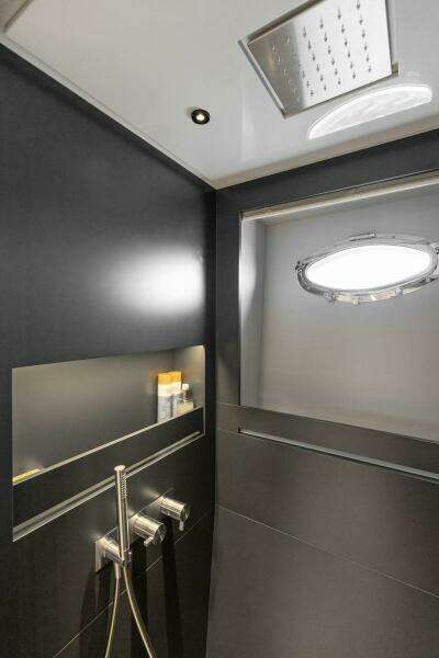 2023 Pershing GTX Motoryacht