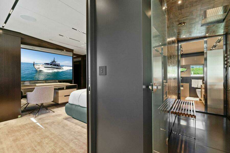 2023 Pershing GTX Motoryacht