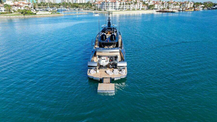 2023 Pershing GTX Motoryacht