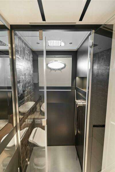 2023 Pershing GTX Motoryacht