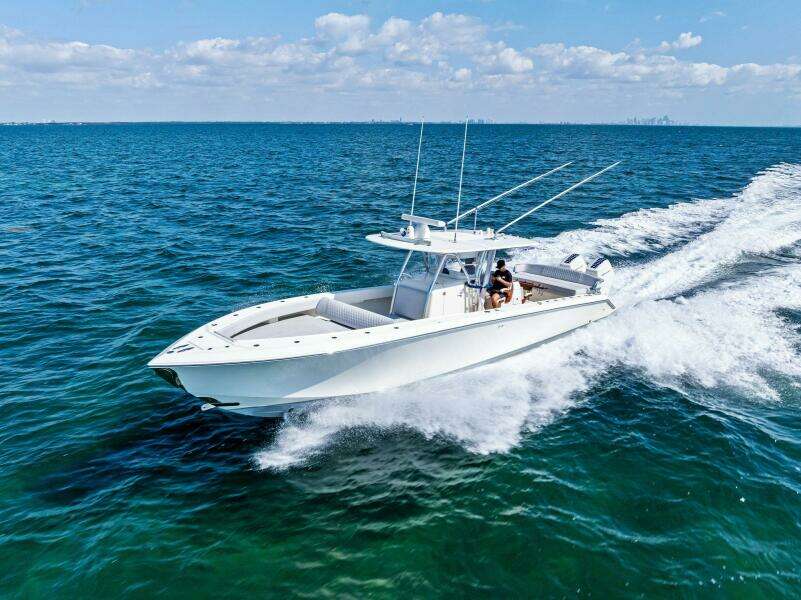 2015 Bahama 41