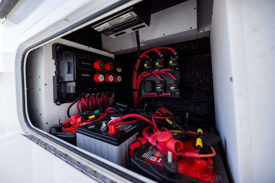 2023 Yellowfin 32 Offshore