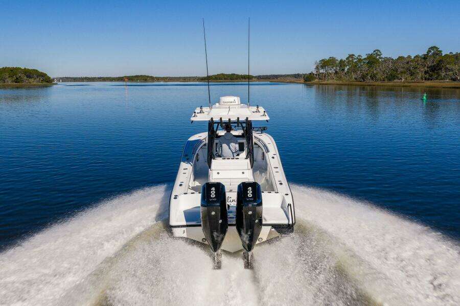 2023 Yellowfin 32 Offshore