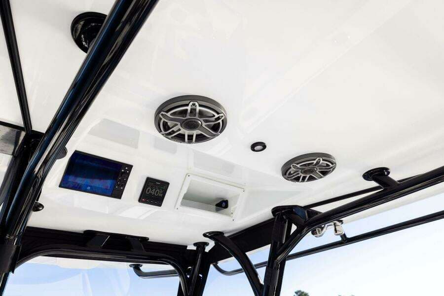 2023 Yellowfin 32 Offshore