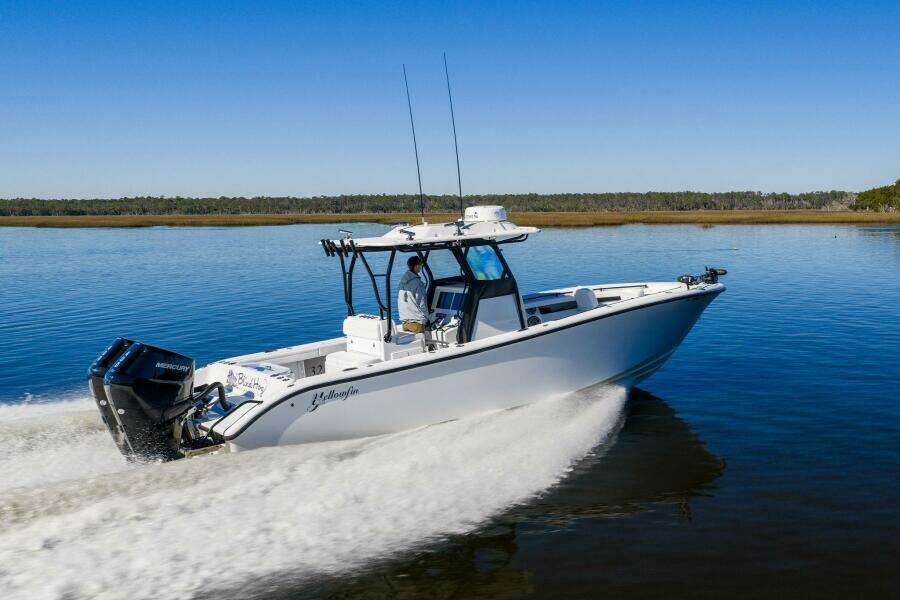 2023 Yellowfin 32 Offshore
