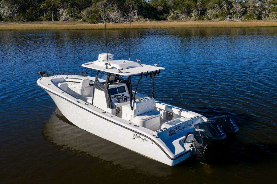 2023 Yellowfin 32 Offshore