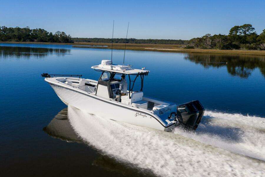 2023 Yellowfin 32 Offshore