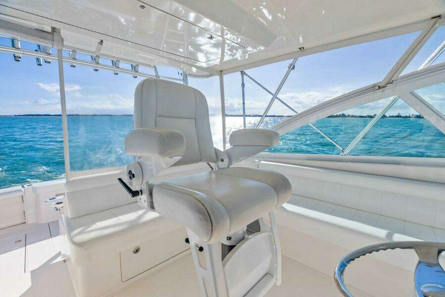 2006 Cabo 45 Express